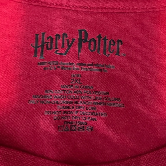 Harry Potter Griffendor Tee - Picture 4 of 4